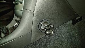 Mounting multiple devices to glass/dash (cellphone, gps).-hovy8hq.jpg