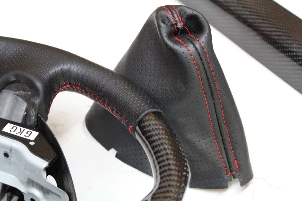 Name:  oemleathermatchingperfbootredstitch1.jpg
Views: 77
Size:  92.5 KB