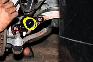 Screwed up trying to swap out the springs!-boltremoval.jpg