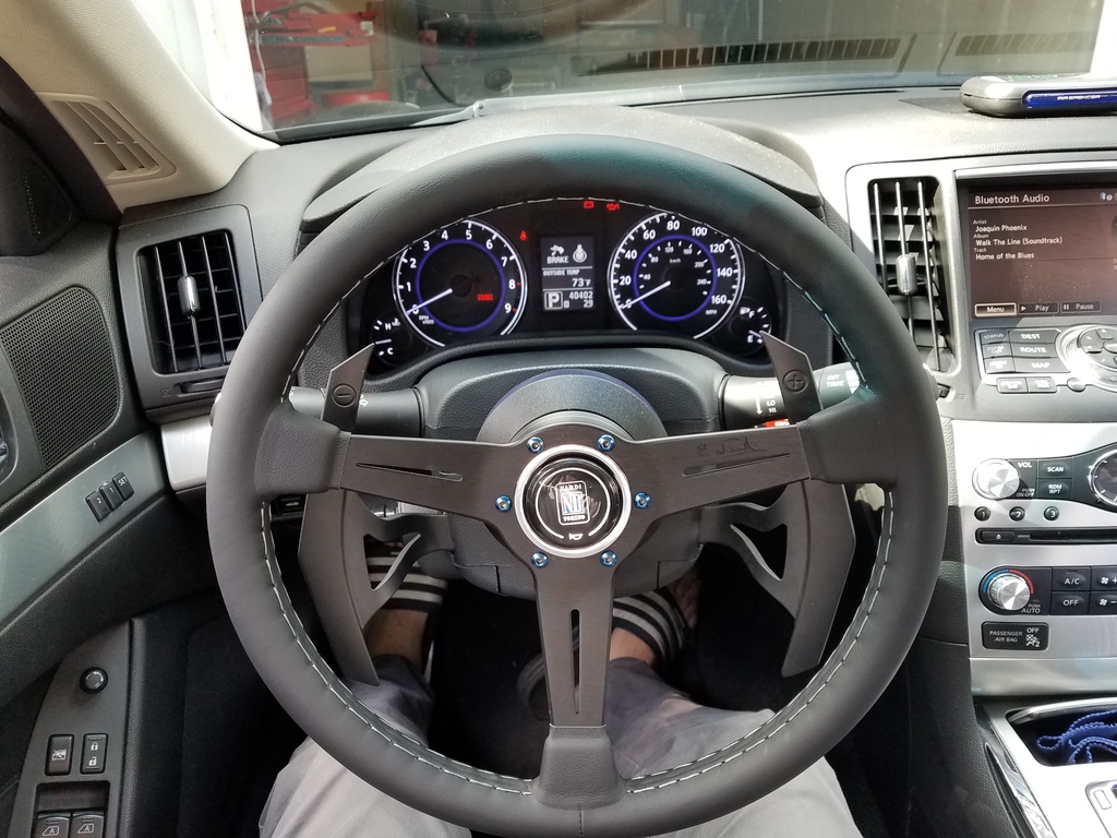 g35 custom steering wheel.