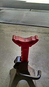 Hockey puck pads for jack & stands-hej2brxl.jpg