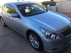 2013 Infiniti G37 sedan-gside.jpg