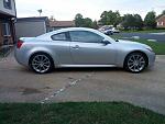 G37S 6MT Coupe Silver/Black Low Miles-right.jpg
