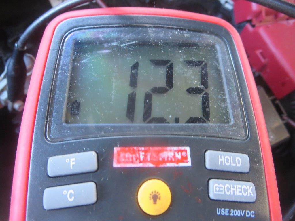 Name: Battery%20Voltage_4962_zpstaoskt8m.jpg
Views: 4358
Size: 91.7 KB
