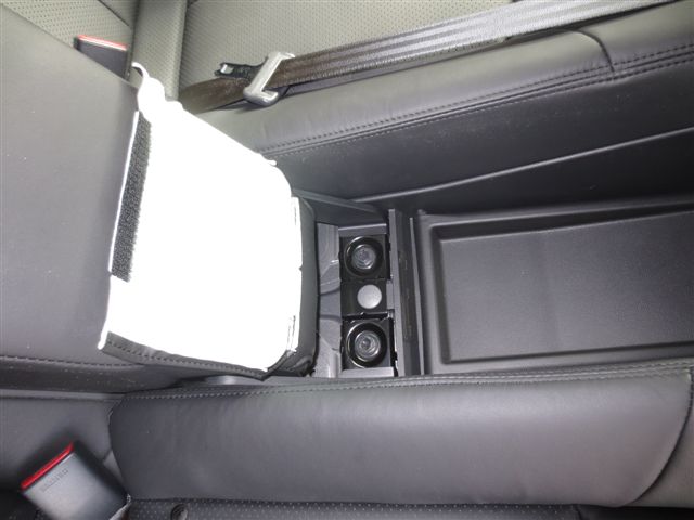 Name:  HiddenCompartmentrearseat2012G37S6MT002_zps5c2692cc.jpg
Views: 4660
Size:  40.4 KB