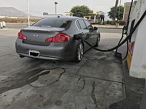 Sedans getting gas pictures!-ahcuysa.jpg
