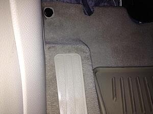 Look what the idiots at the Nissan dealer did to my G...-degxbl.jpg