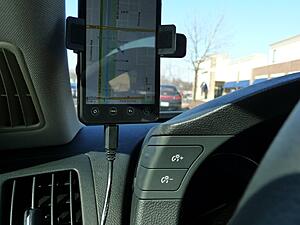 Questions about cupholders and cell phone holders-h8k56yr.jpg
