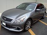 2010 G37xS Sedan Anniversary Edition-front-side.jpg