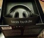 Beats solo hd headphones drenched in color matte black-image.jpg