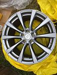 3 19" x 9" coupe rear wheels in Portland Or-image.jpg