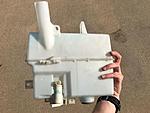 Washer Fluid Tank-18342548_1271076252991637_7718585074774470148_n.jpg