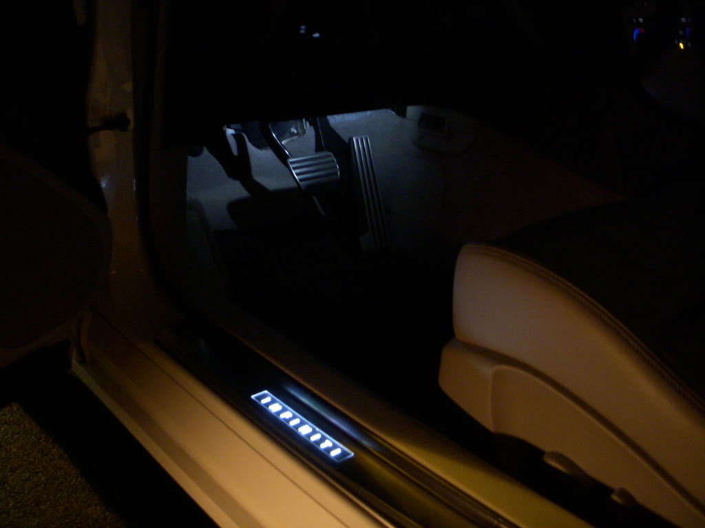 Name:  FootwellAmbientsIlluminatedKickPlat.jpg
Views: 90
Size:  45.8 KB