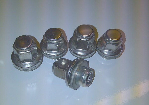 Name:  nuts_zps3ee60519.jpg
Views: 99
Size:  237.8 KB
