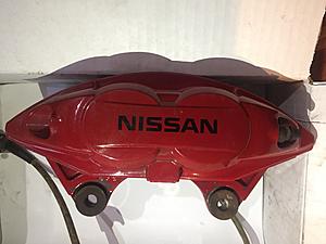 Red Nissan Akebono Calipers-img_4594.jpg