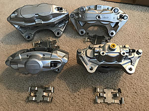 [For Sale] Front and Rear AKEBONO Calipers-photo573.jpg