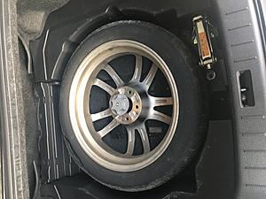 Trunk parts (gutting car.. kinda)-img_5123.jpg