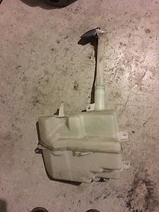 OEM G37 Coupe NON- SLIM washer tank-img_4161.jpg