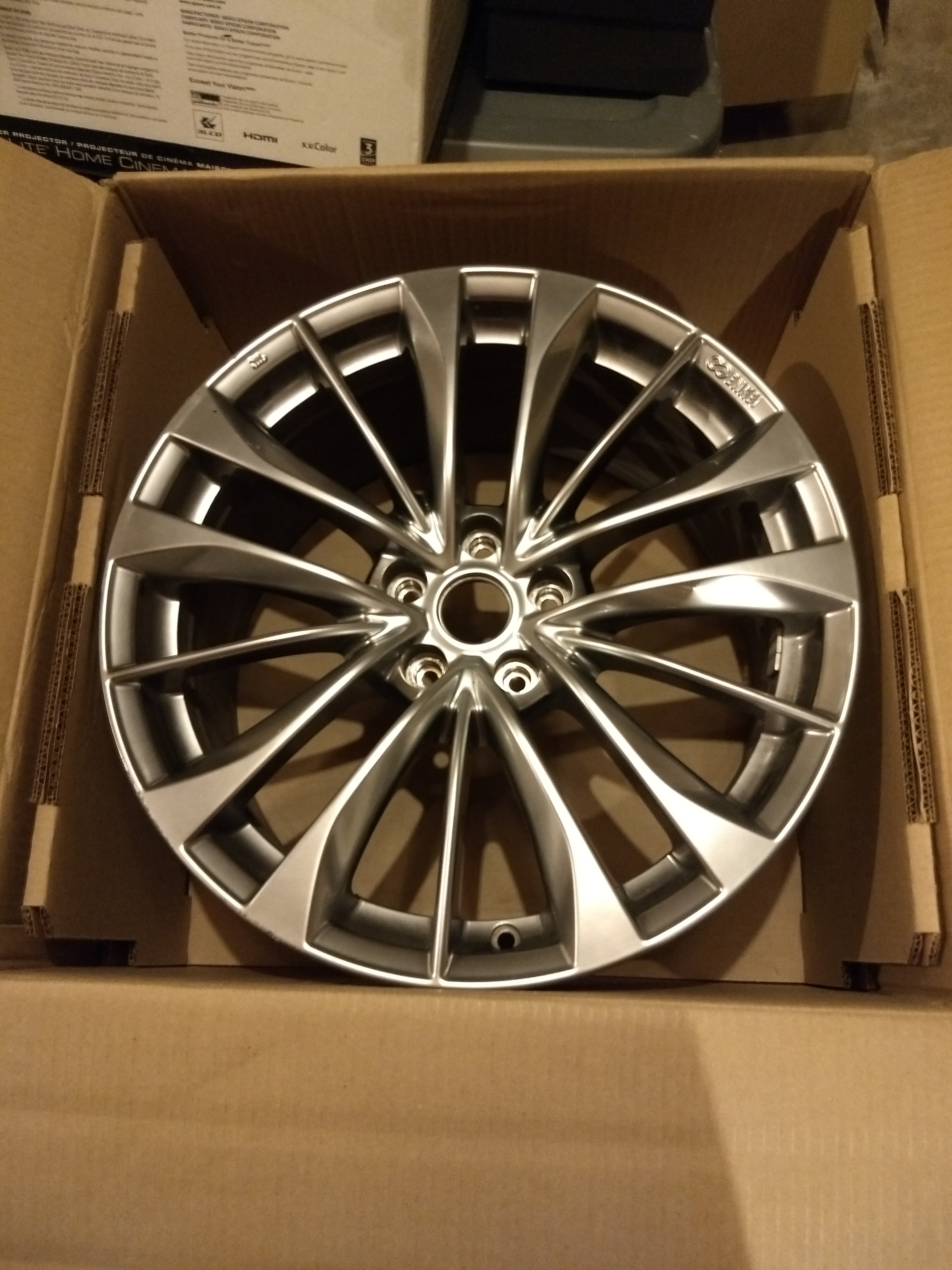 For Sale OEM Staggered sport wheels 350 MyG37