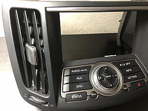 OEM Display Screen, Bezel+Controls, &amp; AV Unit (NON NAV VERSION).-img_1423.jpg