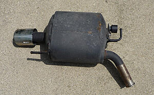 Carpeted trunk mat, Sedan Muffler, Maxpider floor mats, wheel locks, & cargo net-wio1lf5.jpg
