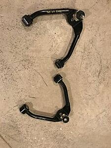 SPC Adjustable Upper Control Arms-oqvi0alm.jpg