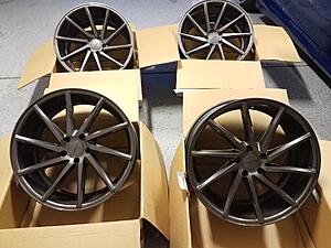 CA: WTS Vossen CVT gloss graphite 20" wheels-w9lk4bv.jpg
