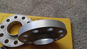 Remaining G37 parts; spacers, lug nuts, center caps, steering wheel cover kit-lcpzlhol.jpg