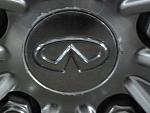 FR rims rusting in the center cap area-img_1655.jpg