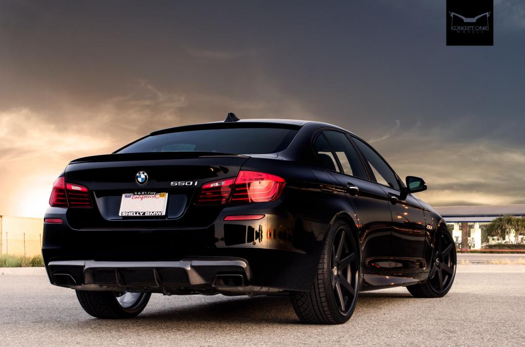 Name:  BMW-550i-17-_zpsce6bf646.jpg
Views: 88
Size:  76.4 KB