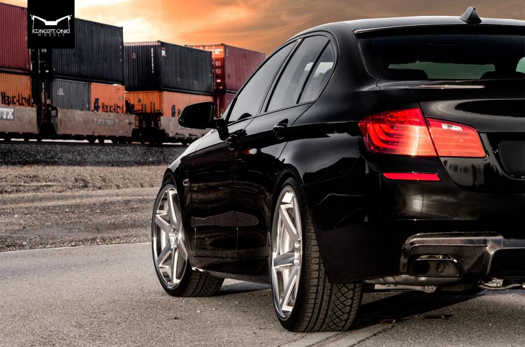 Name:  BMW-550i-2_zpsb32ac6bb.jpg
Views: 91
Size:  118.9 KB